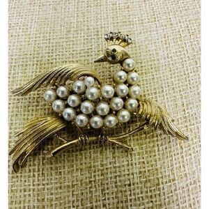 Peacock Lapel Pin Brooch Gold‎ Tone Costume Pearl Accents Fashion Jewelry